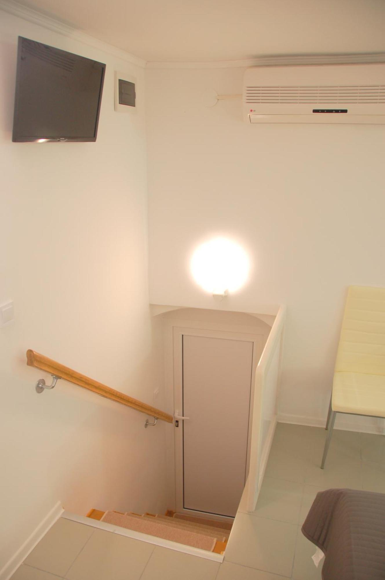 Studio "Sunrise" Ровинь Экстерьер фото